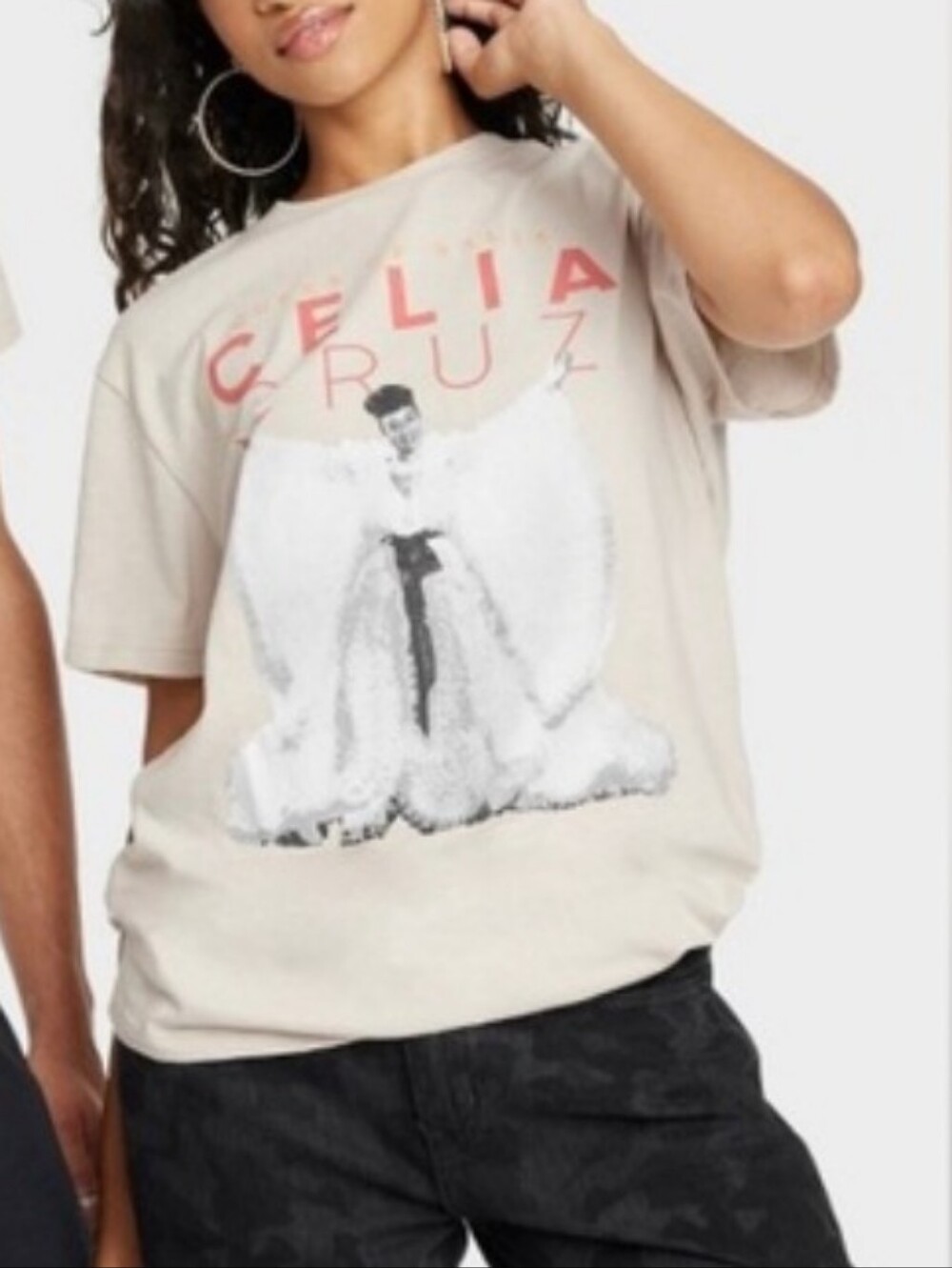 Celia Cruz Queen of Salsa Graphic Tee XS Beige